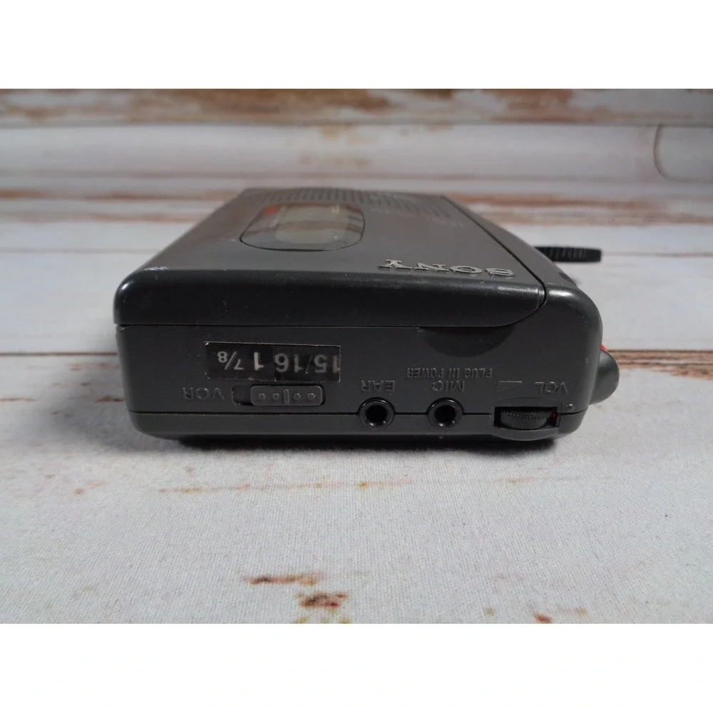 Sony TCM-354V Handheld Cassette Voice Recorder Parts/Repair Untested